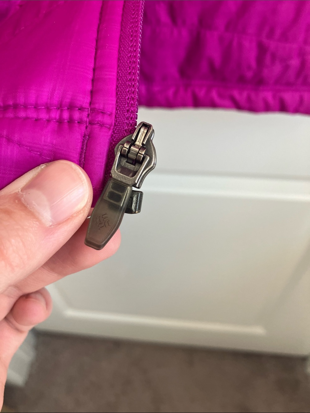 NWOT Women's Columbia Omni Heat Mighty Lite Vest Magenta - Picture 7 of 10
